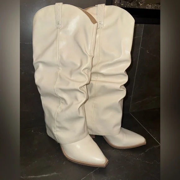 Crown Vintage White Heeled Boots - Picture 2 of 5